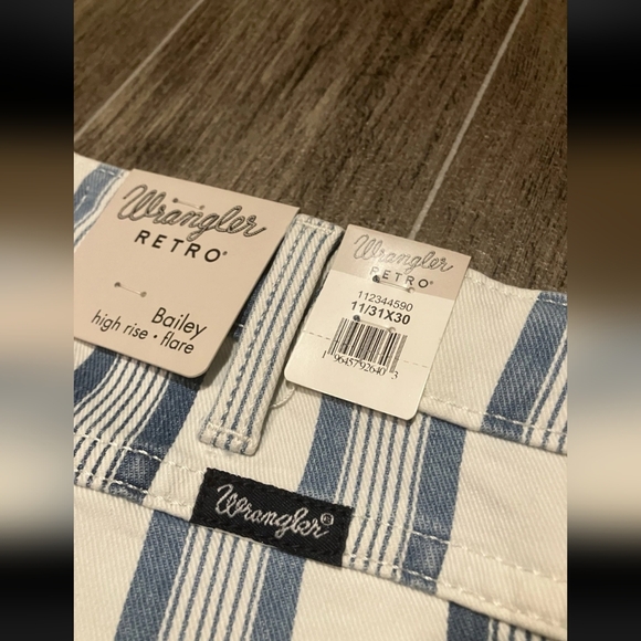 NEW Wrangler Retro Bailey High Rise Flare Jeans Womens 11/31x30 Blue Stripe - Picture 6 of 6